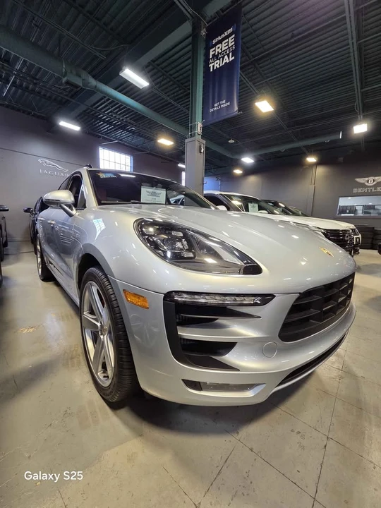 2018 Porsche Macan - Image 2 of 10