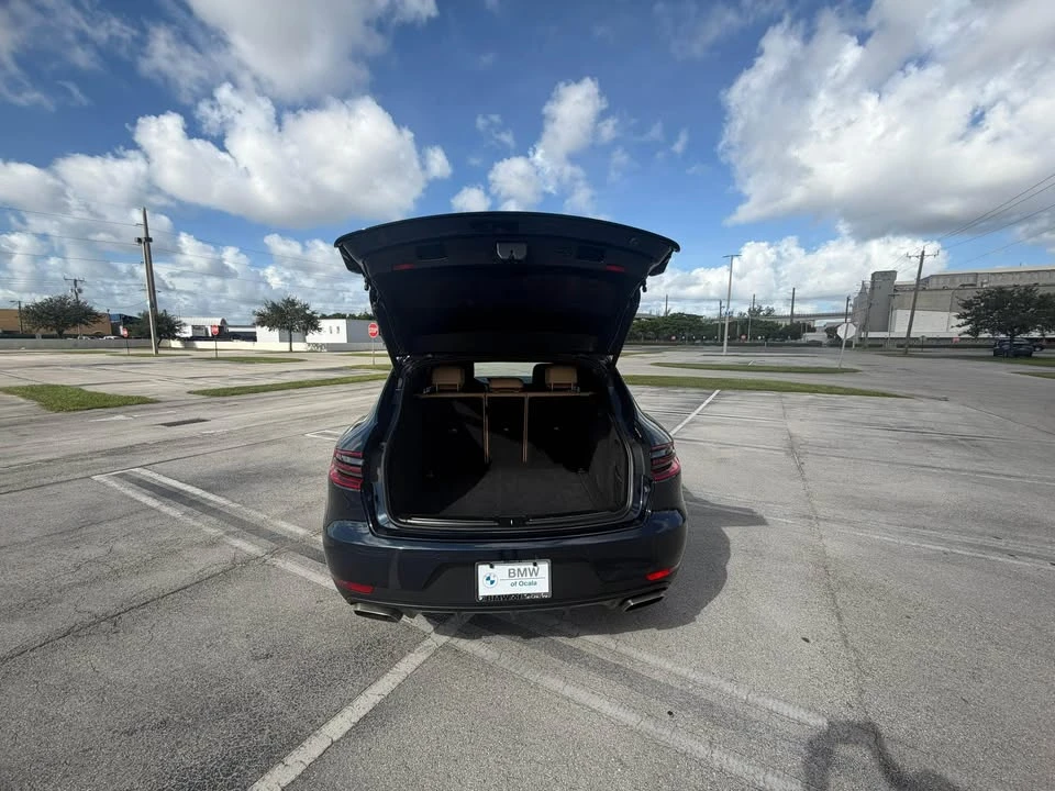 2018 Porsche Macan - Image 17 of 17