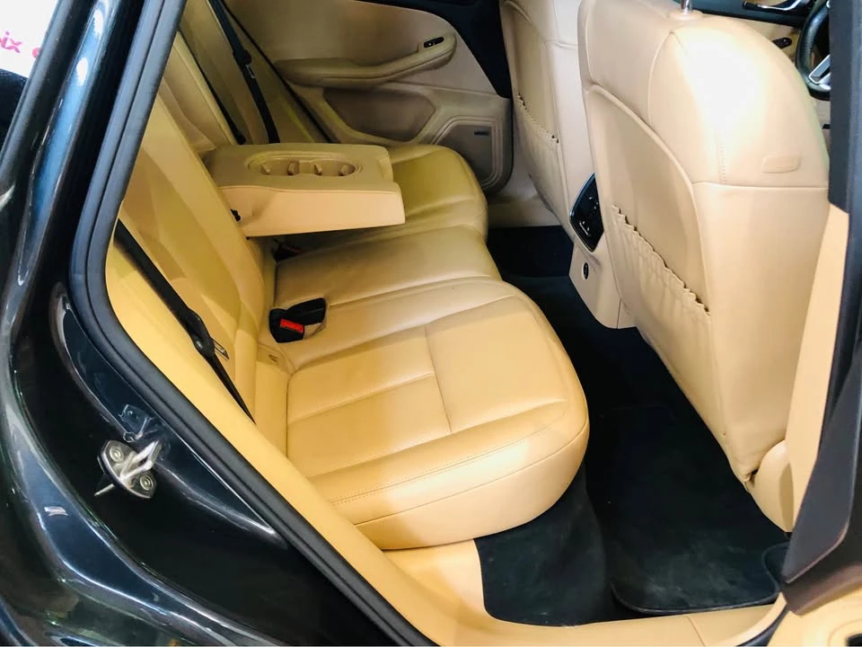 2018 Porsche Macan - Image 10 of 20