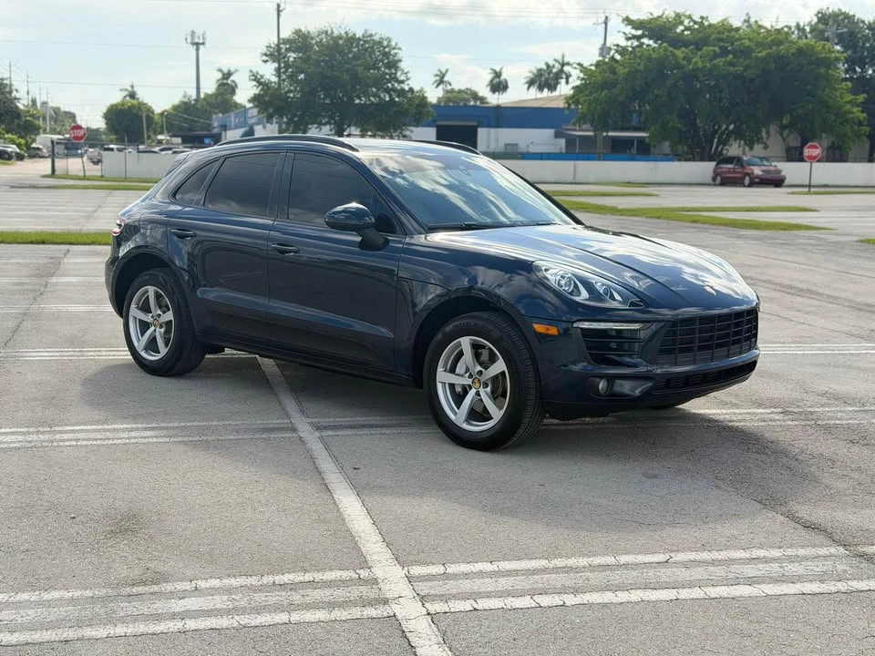 2018 Porsche Macan - Image 2 of 17