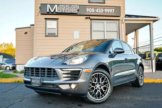 2018 Porsche Macan Sport Edition