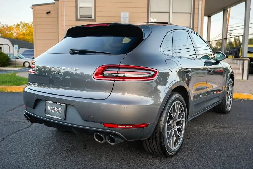 2018 Porsche Macan - Image 5 of 20