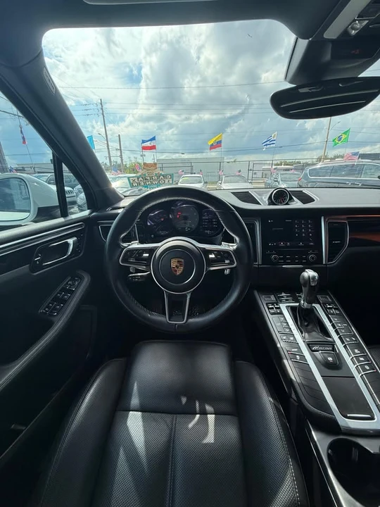 2018 Porsche Macan S - Image 11 of 14