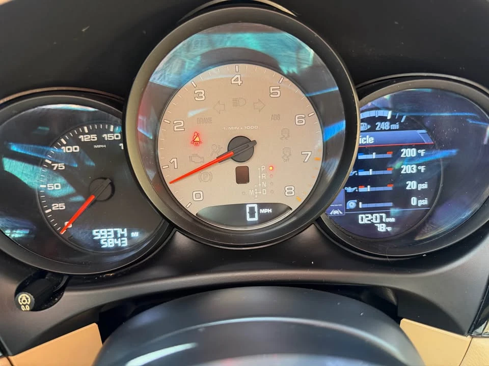 2018 Porsche Macan S - Image 16 of 17