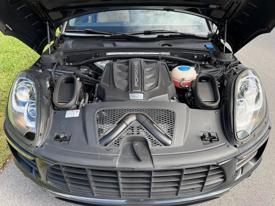 2018 Porsche Macan S - Image 9 of 17