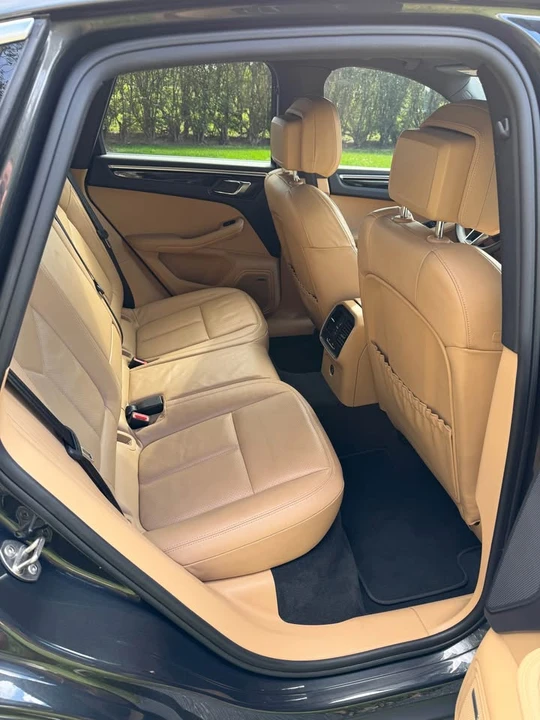 2018 Porsche Macan S - Image 12 of 17