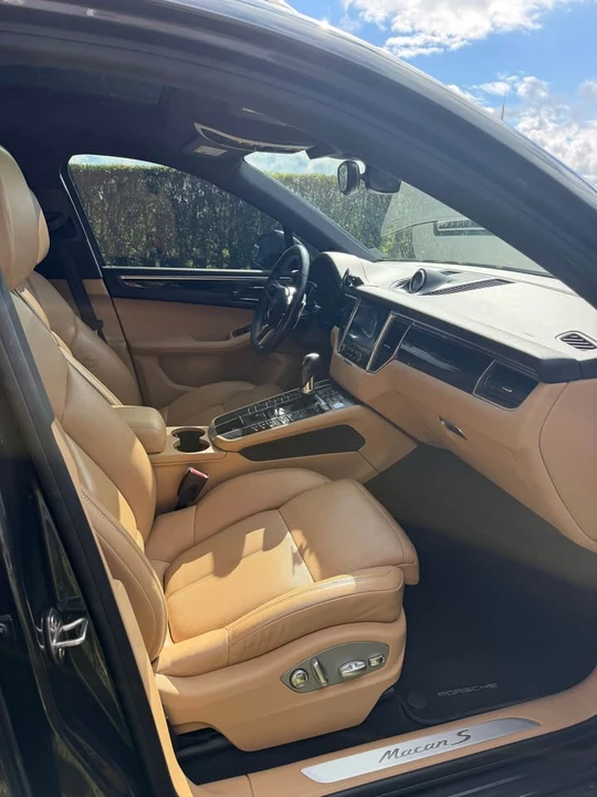2018 Porsche Macan S - Image 14 of 17