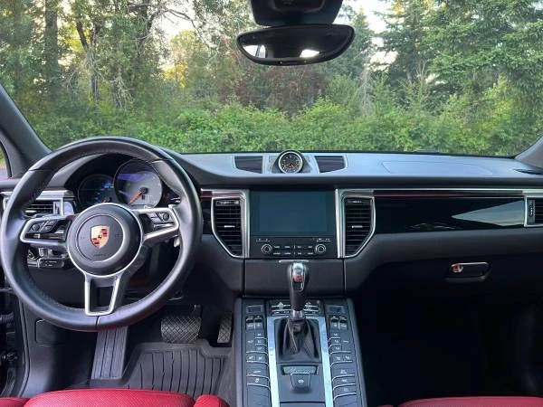 2018 Porsche Macan S - Image 10 of 17