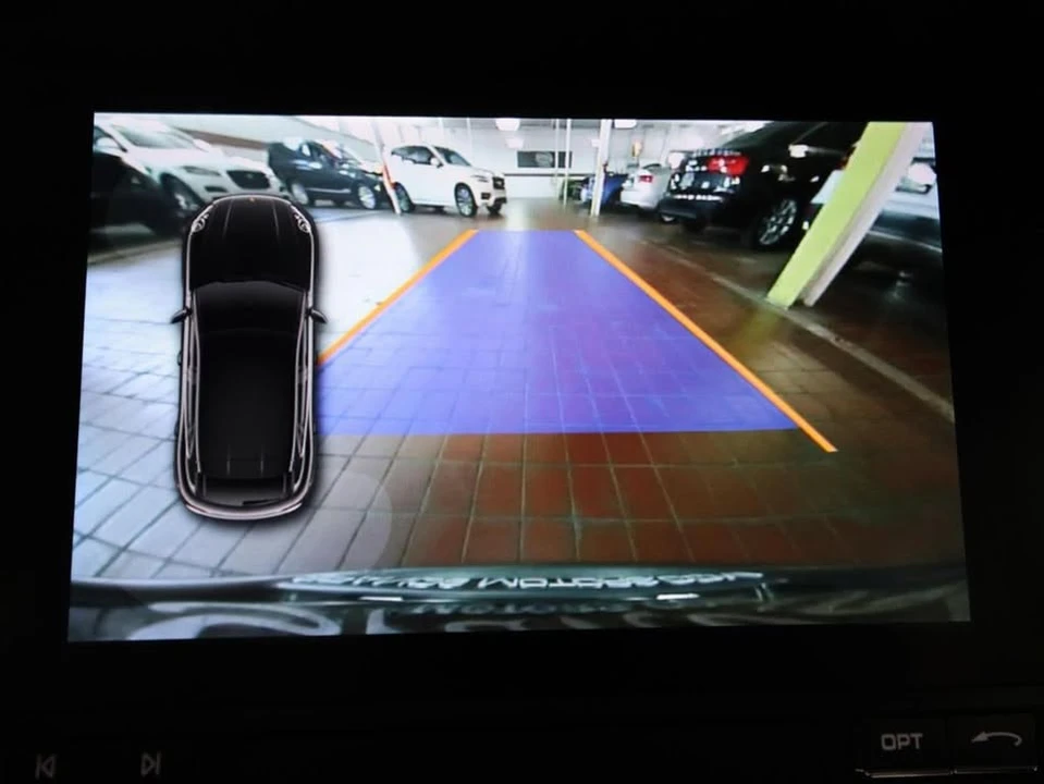 2018 Porsche Macan S - Image 17 of 18