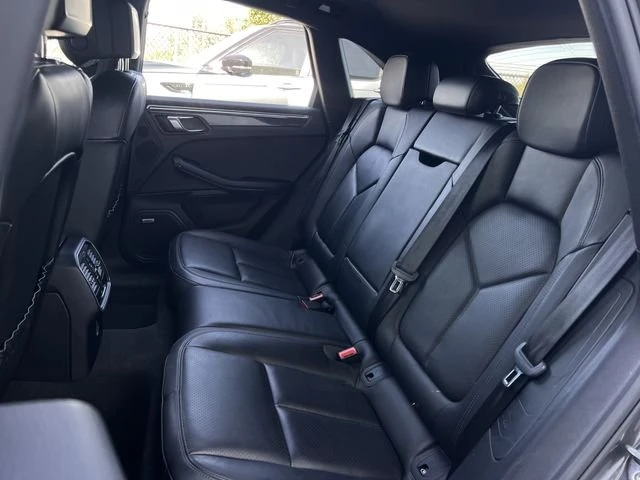 2018 Porsche Macan S - Image 16 of 17