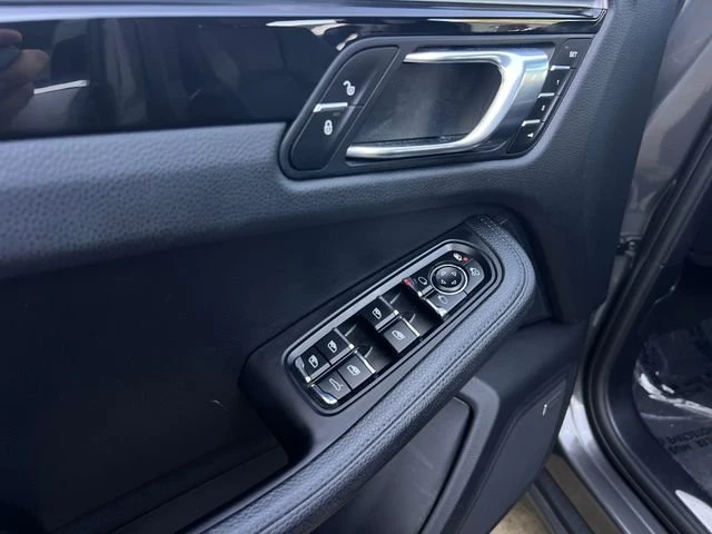 2018 Porsche Macan S - Image 8 of 17