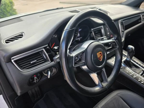 2018 Porsche Macan S - Image 15 of 21