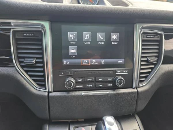 2018 Porsche Macan S - Image 18 of 21