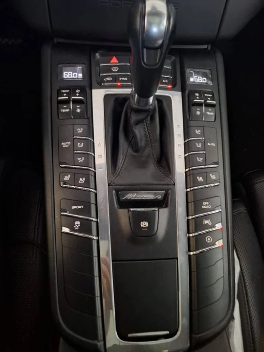 2018 Porsche Macan S - Image 4 of 8