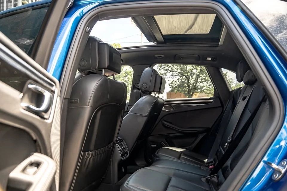 2018 Porsche Macan S - Image 11 of 19