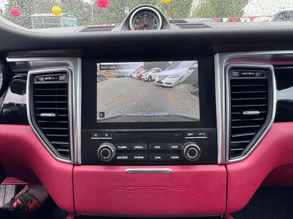 2018 Porsche Macan S - Image 15 of 20
