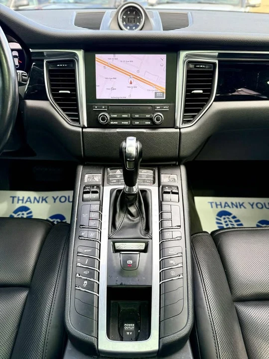 2018 Porsche Macan S - Image 16 of 20