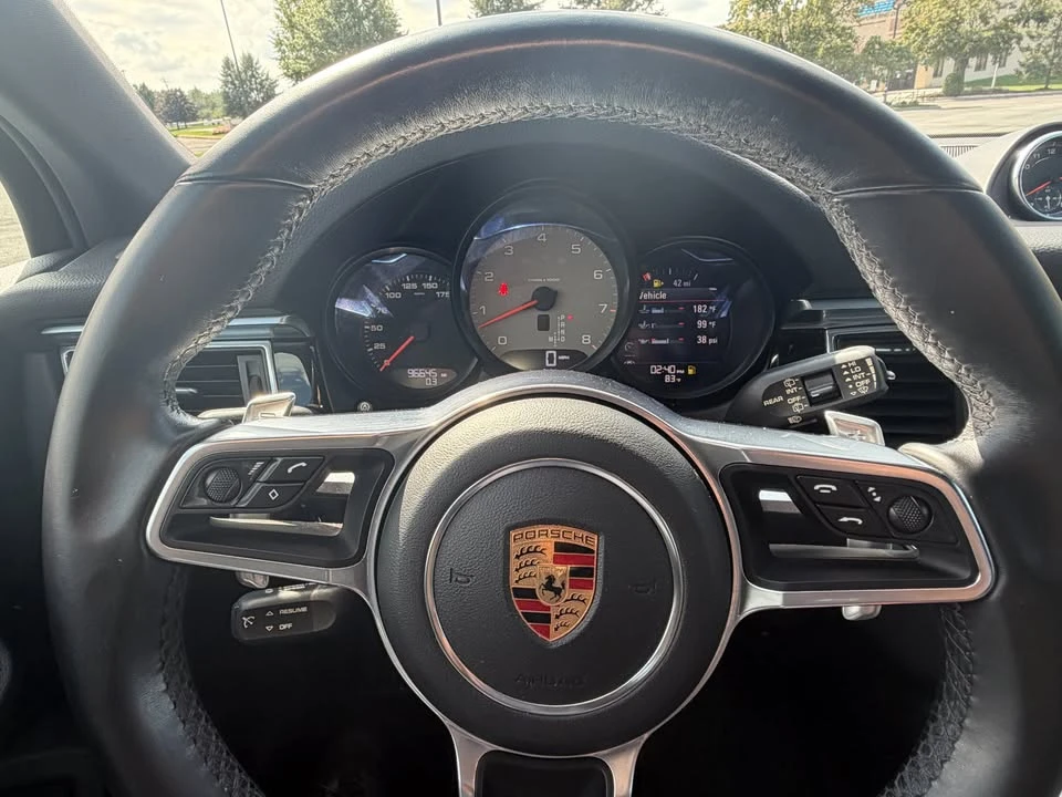 2018 Porsche Macan S - Image 12 of 17