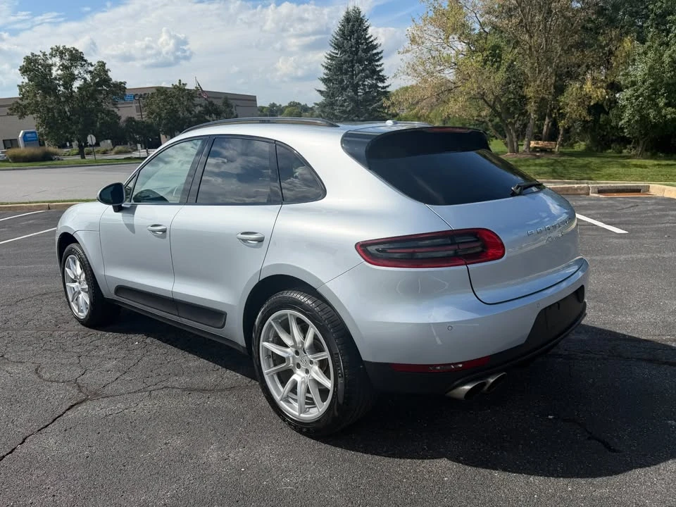 2018 Porsche Macan S - Image 8 of 17