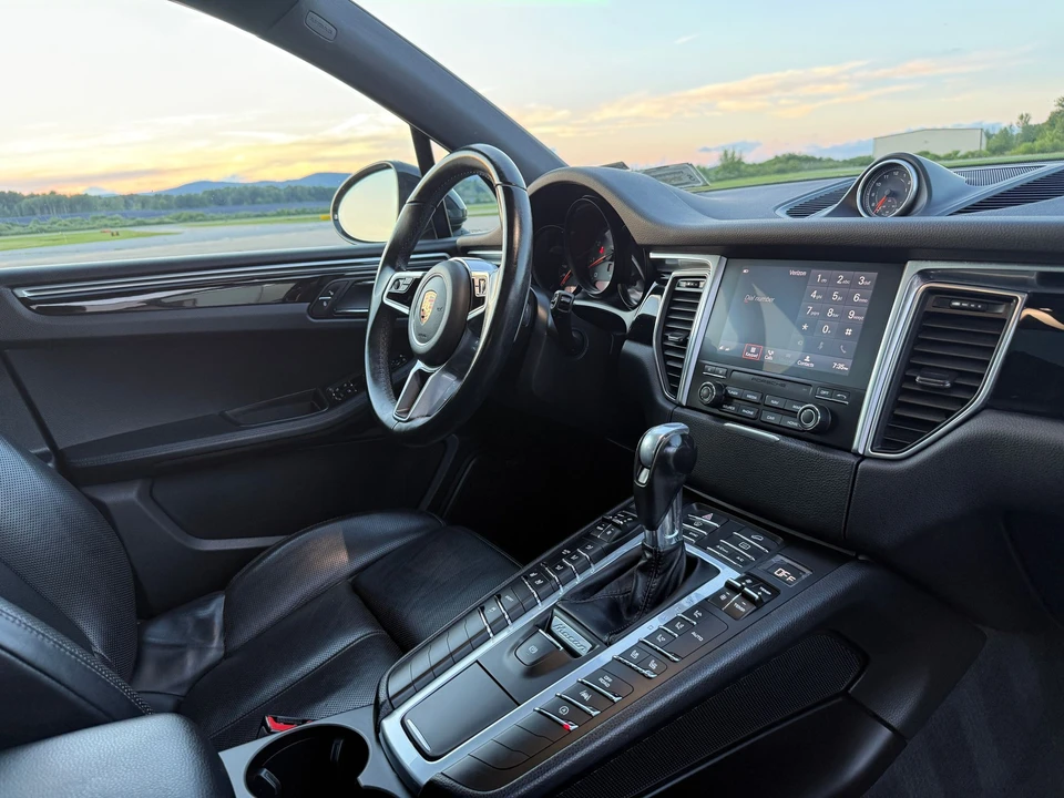 2018 Porsche Macan S - Image 9 of 10