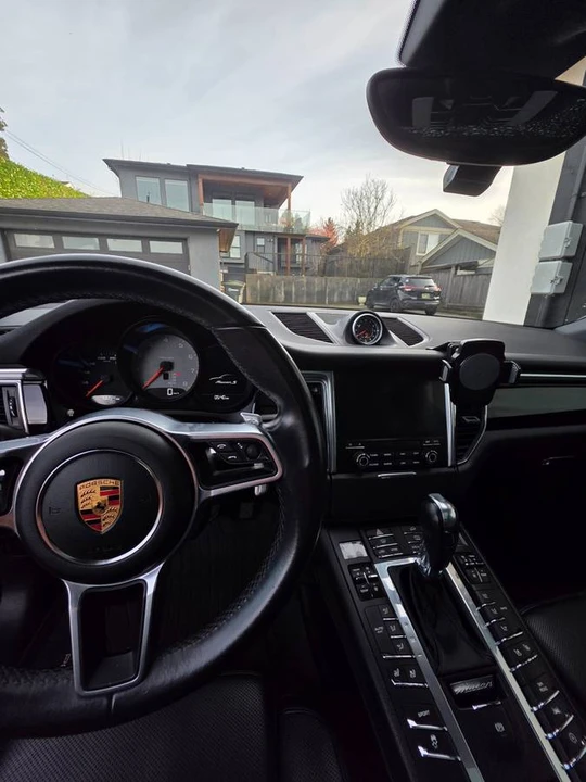 2018 Porsche Macan S - Image 12 of 16