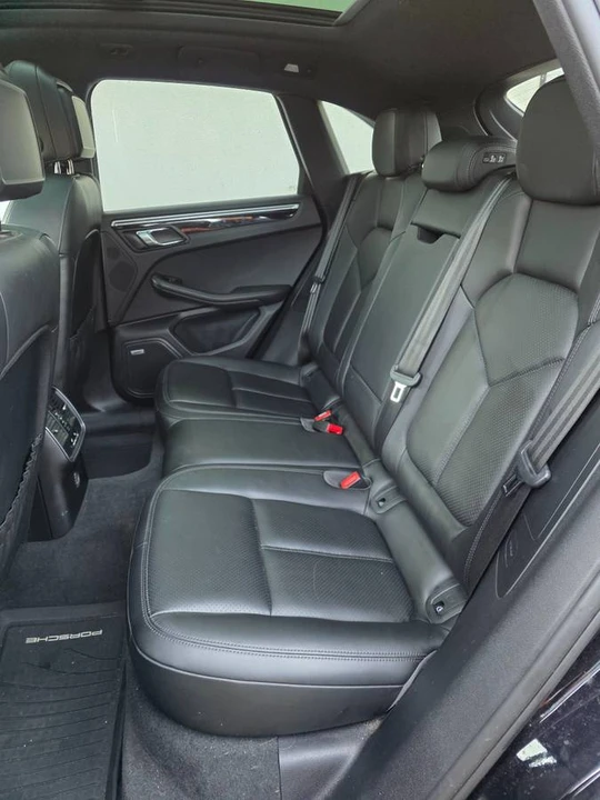 2018 Porsche Macan S - Image 13 of 16