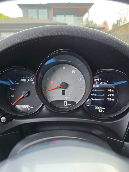 2018 Porsche Macan S - Image 14 of 16