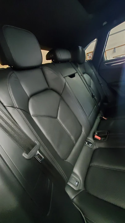 2018 Porsche Macan S - Image 10 of 11