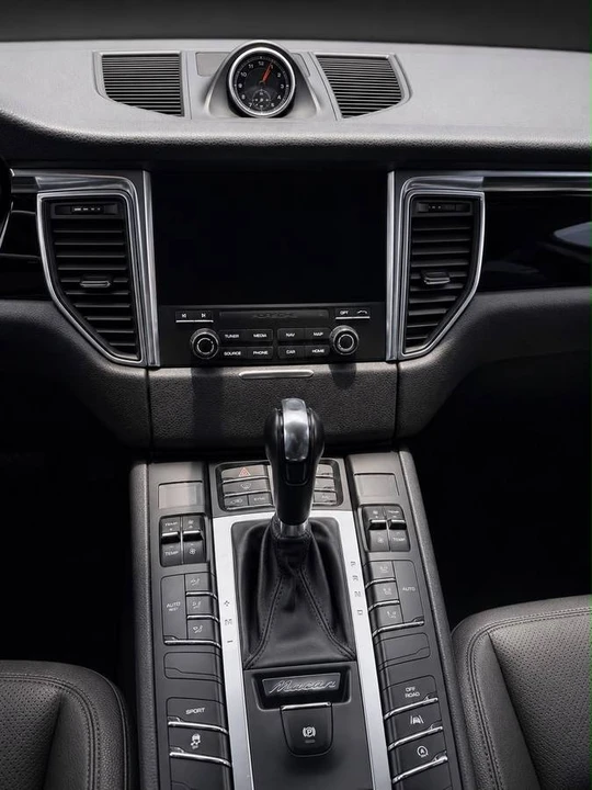 2018 Porsche Macan S - Image 3 of 6