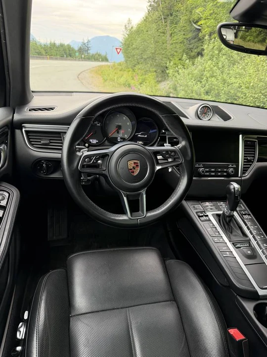 2018 Porsche Macan S - Image 7 of 19