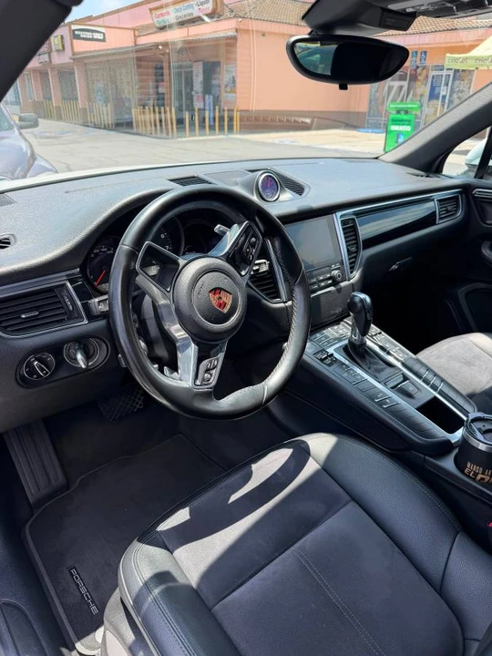 2018 Porsche Macan S - Image 2 of 6