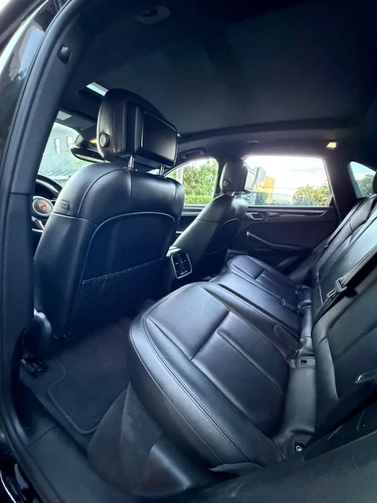 2018 Porsche Macan S - Image 8 of 10