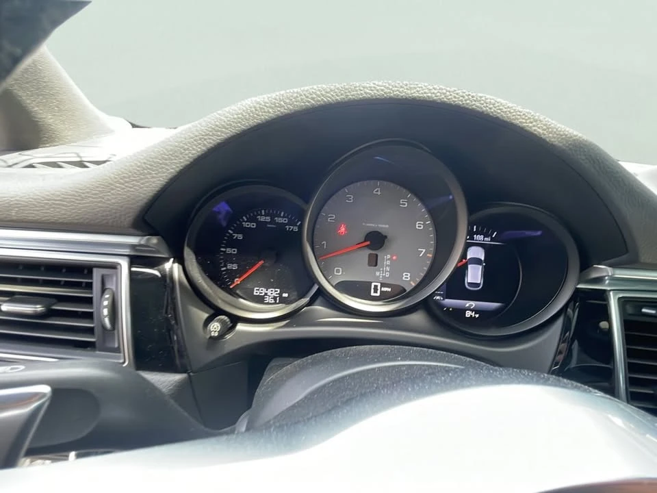 2018 Porsche Macan S - Image 12 of 20