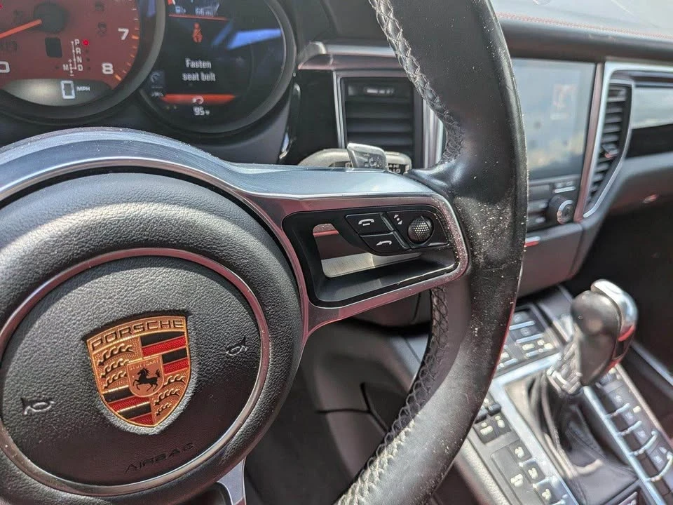 2018 Porsche Macan S - Image 9 of 18