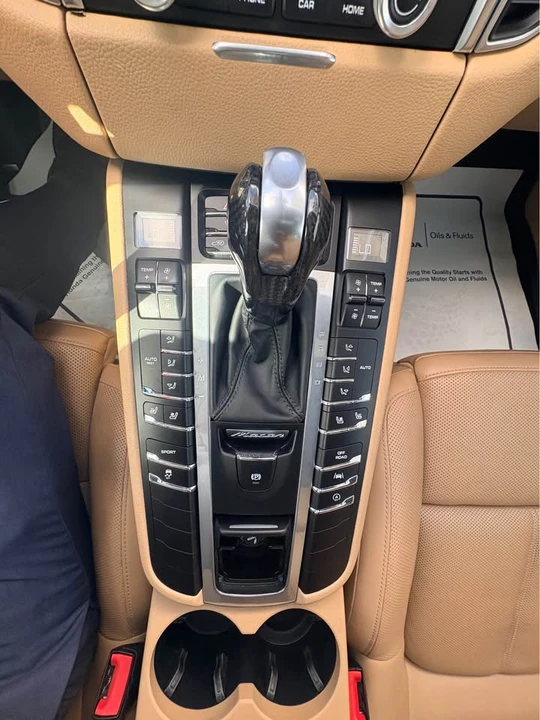 2018 Porsche Macan S - Image 13 of 15
