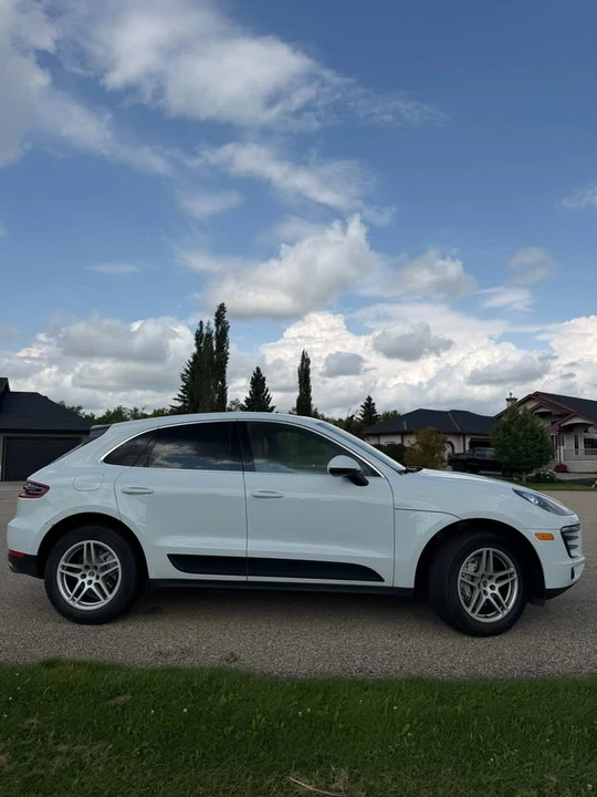 2018 Porsche Macan S - Image 2 of 10