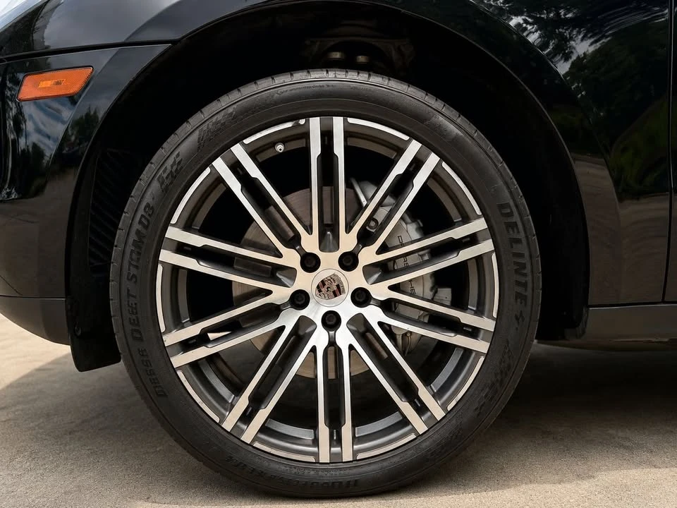 2018 Porsche Macan S - Image 8 of 18