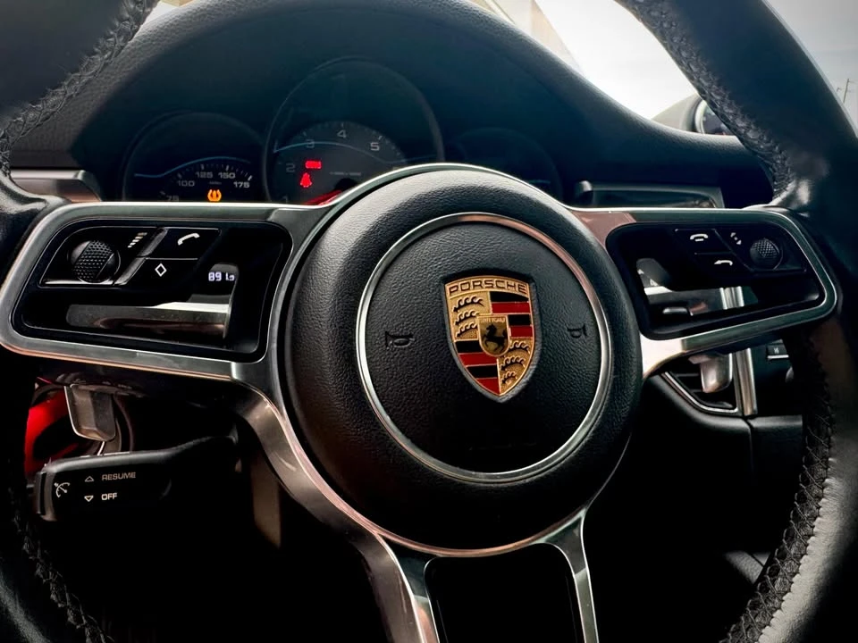 2018 Porsche Macan S - Image 9 of 18