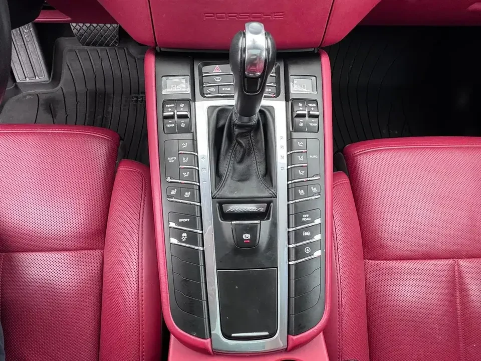 2018 Porsche Macan S - Image 13 of 20