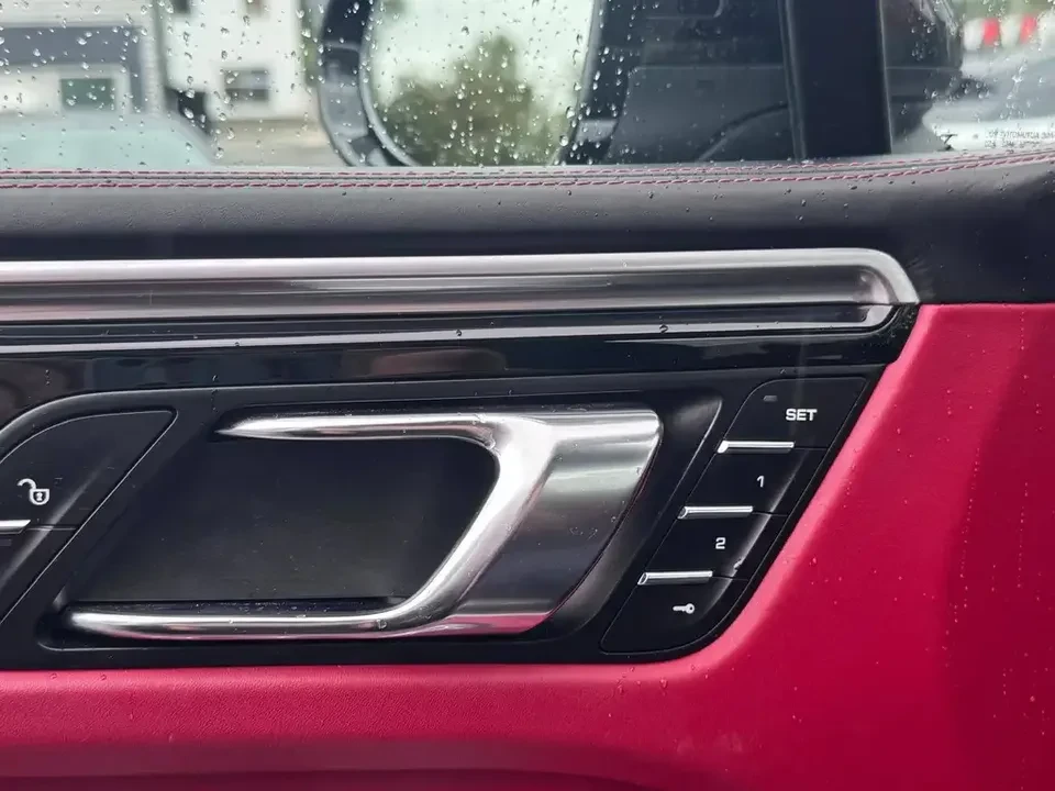 2018 Porsche Macan S - Image 19 of 20