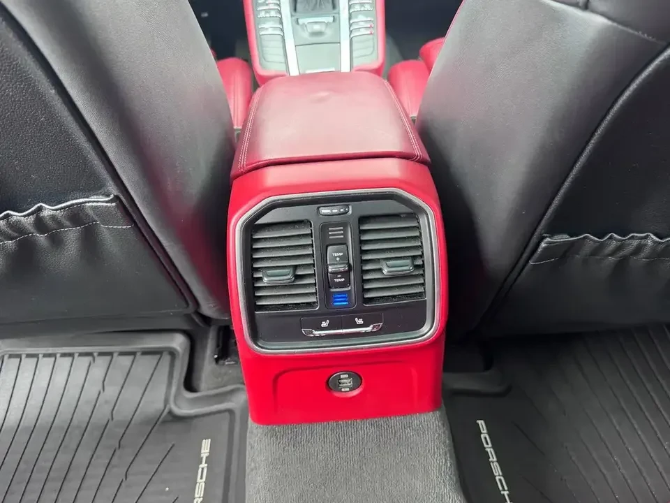 2018 Porsche Macan S - Image 9 of 20