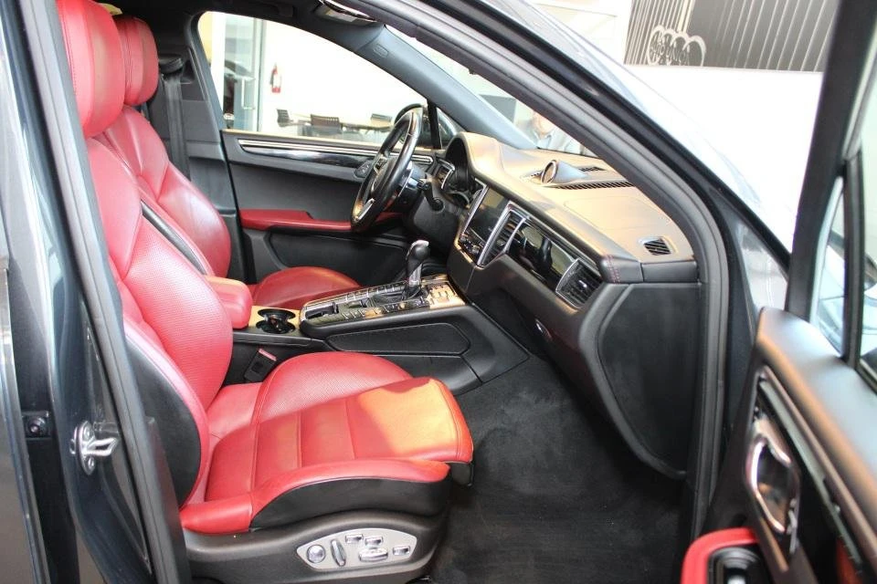 2018 Porsche Macan S - Image 8 of 20