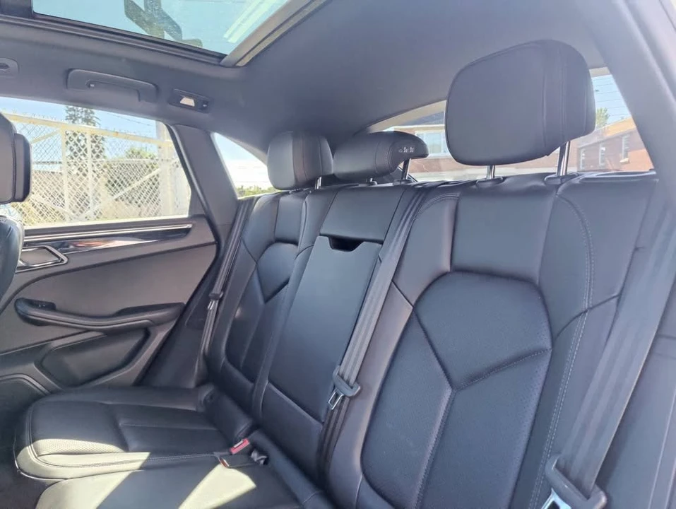 2018 Porsche Macan S - Image 12 of 17
