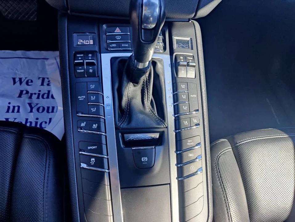 2018 Porsche Macan S - Image 11 of 17