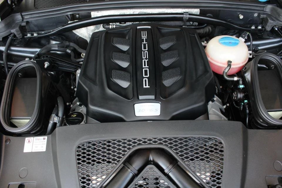 2018 Porsche Macan S - Image 11 of 20