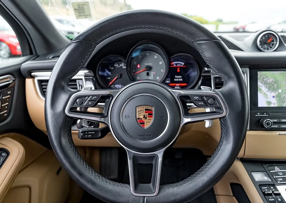 2018 Porsche Macan S - Image 16 of 18