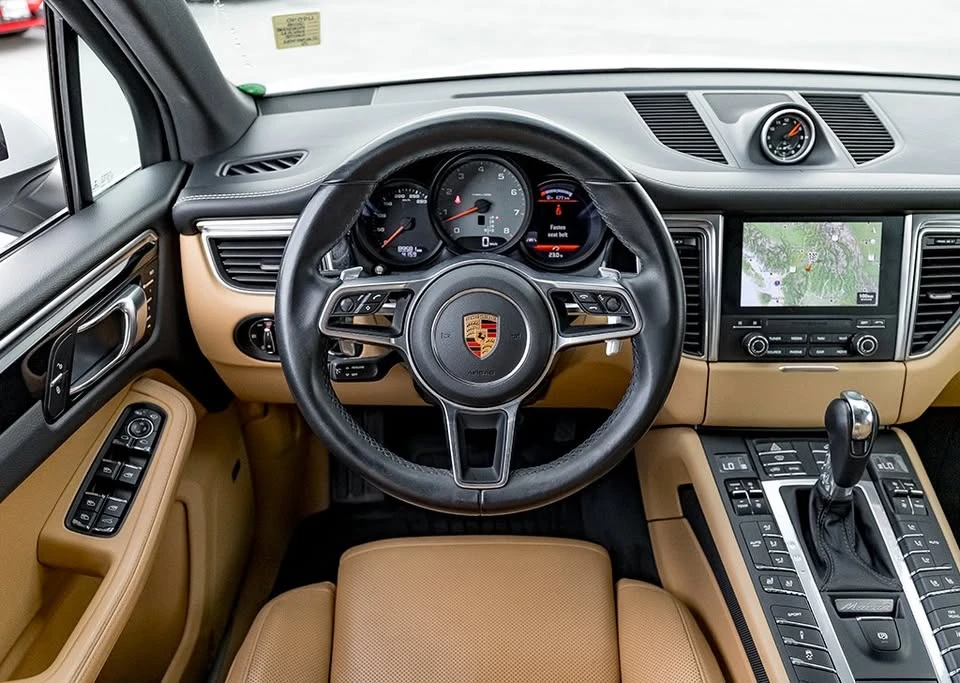 2018 Porsche Macan S - Image 15 of 18