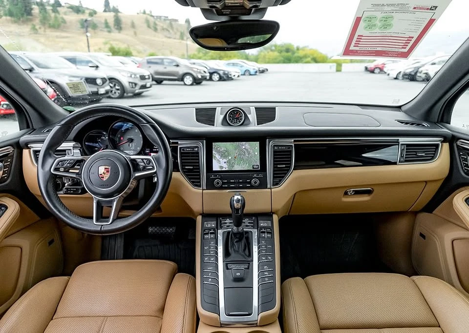 2018 Porsche Macan S - Image 12 of 18