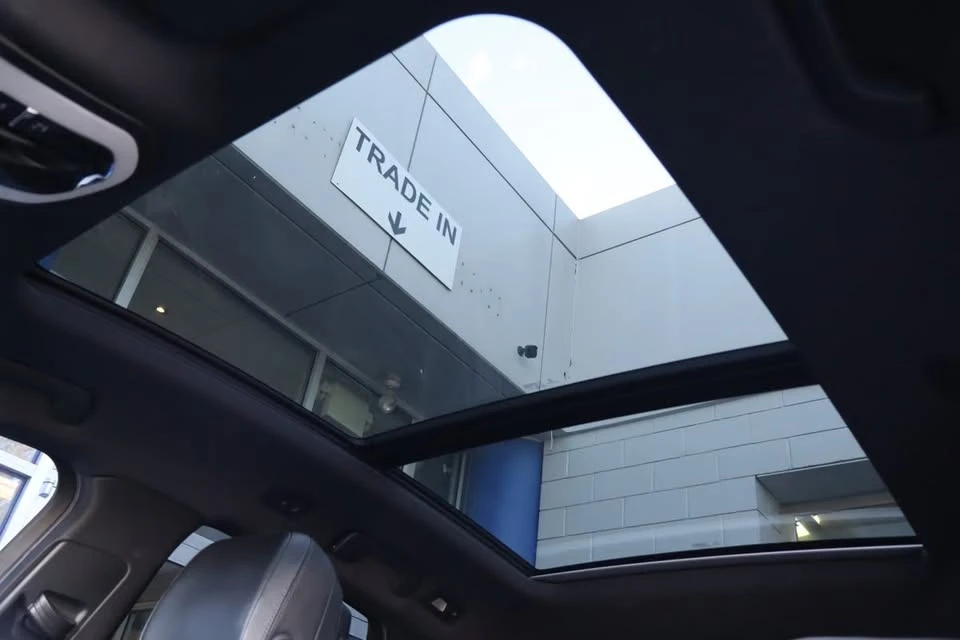 2018 Porsche Macan S - Image 17 of 20