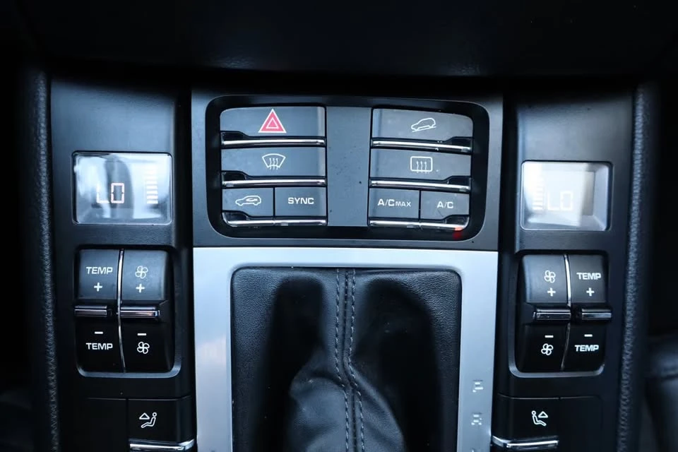 2018 Porsche Macan S - Image 13 of 20